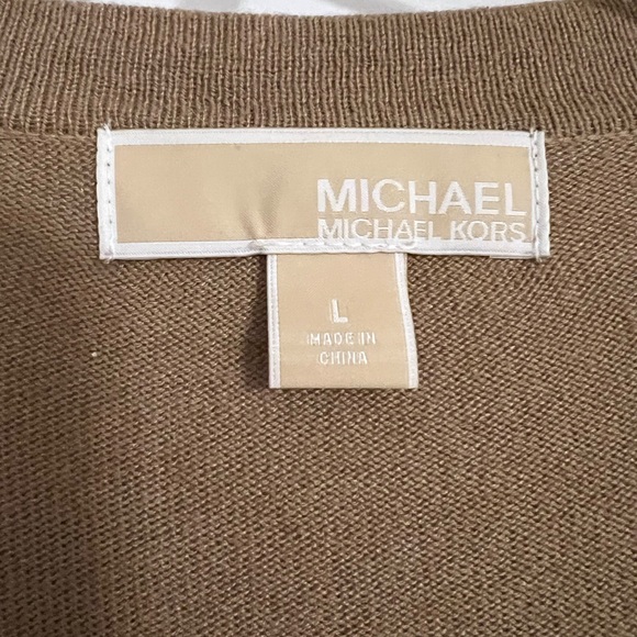 Michael Kors gold sweater 😍 - Picture 2 of 4